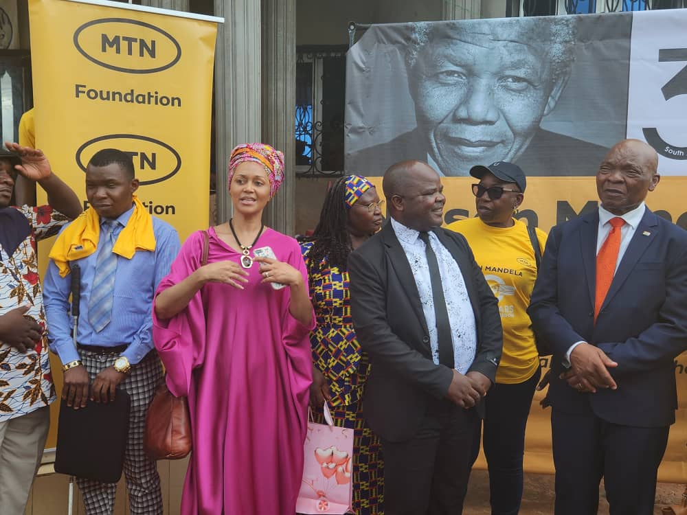 Célébration de la Journée Internationale de Nelson Mandela avec les Enfants Malvoyants de "Marche en Avant" (2)